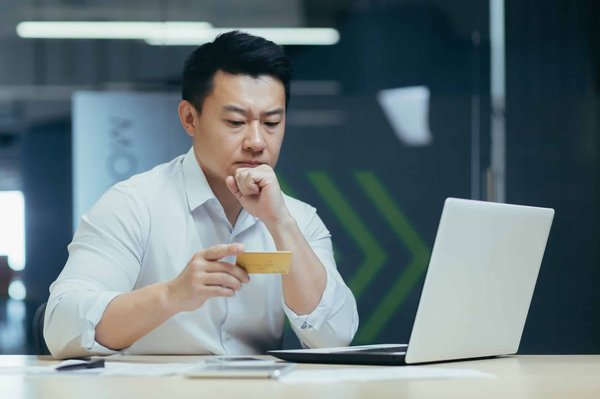 Conseils et astuces pour obtenir sa carte grise en effectuant le paiement en plusieurs fois