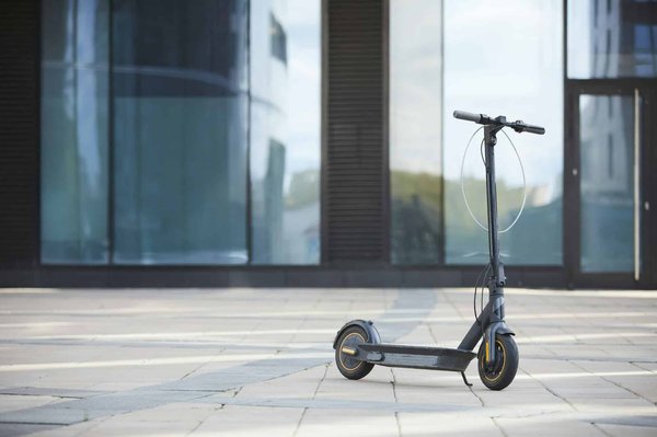 Le scooter électrique : Une solution de mobilité urbaine écologique et économique