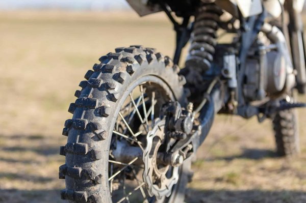 Moto : Guide pour sélectionner le meilleur pneu moto tout terrain
